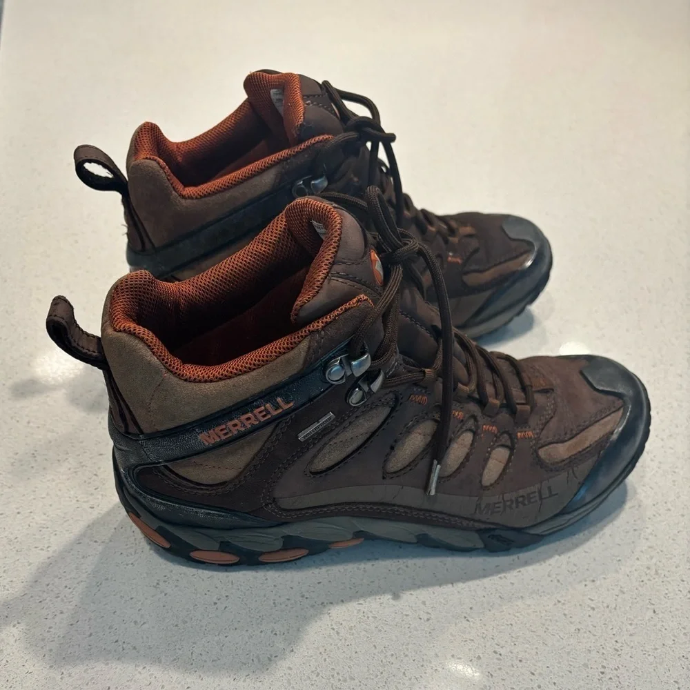 Merrell Refuge Core Waterproof Hiking Boots - Size 9